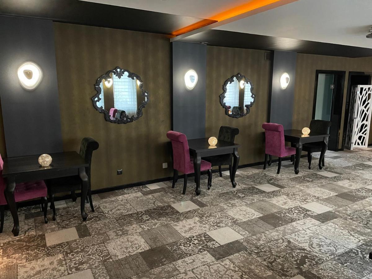Arena Hotel Spa & Wellness Tychy Exterior foto